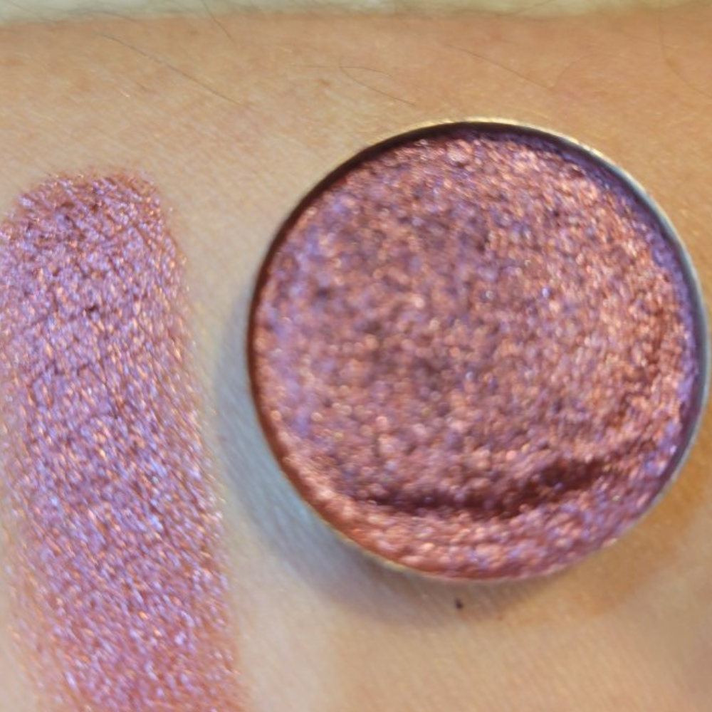 Colorona Bordeaux Duo-Chrome Eye Shadow