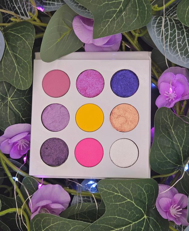 Le Vie est Belle palette