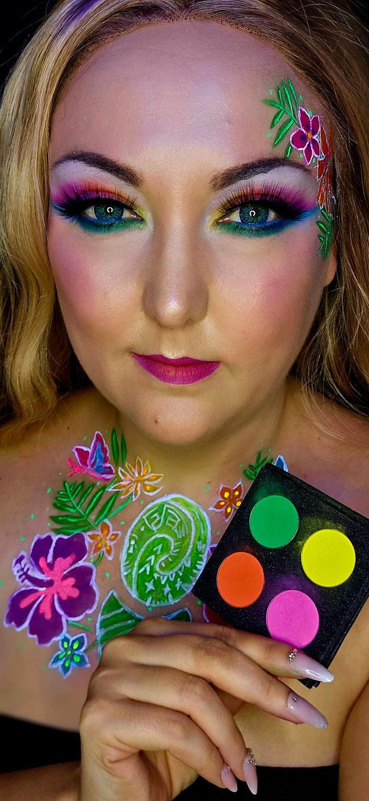 Bussin' Brights Matte Eyeshadow Palette