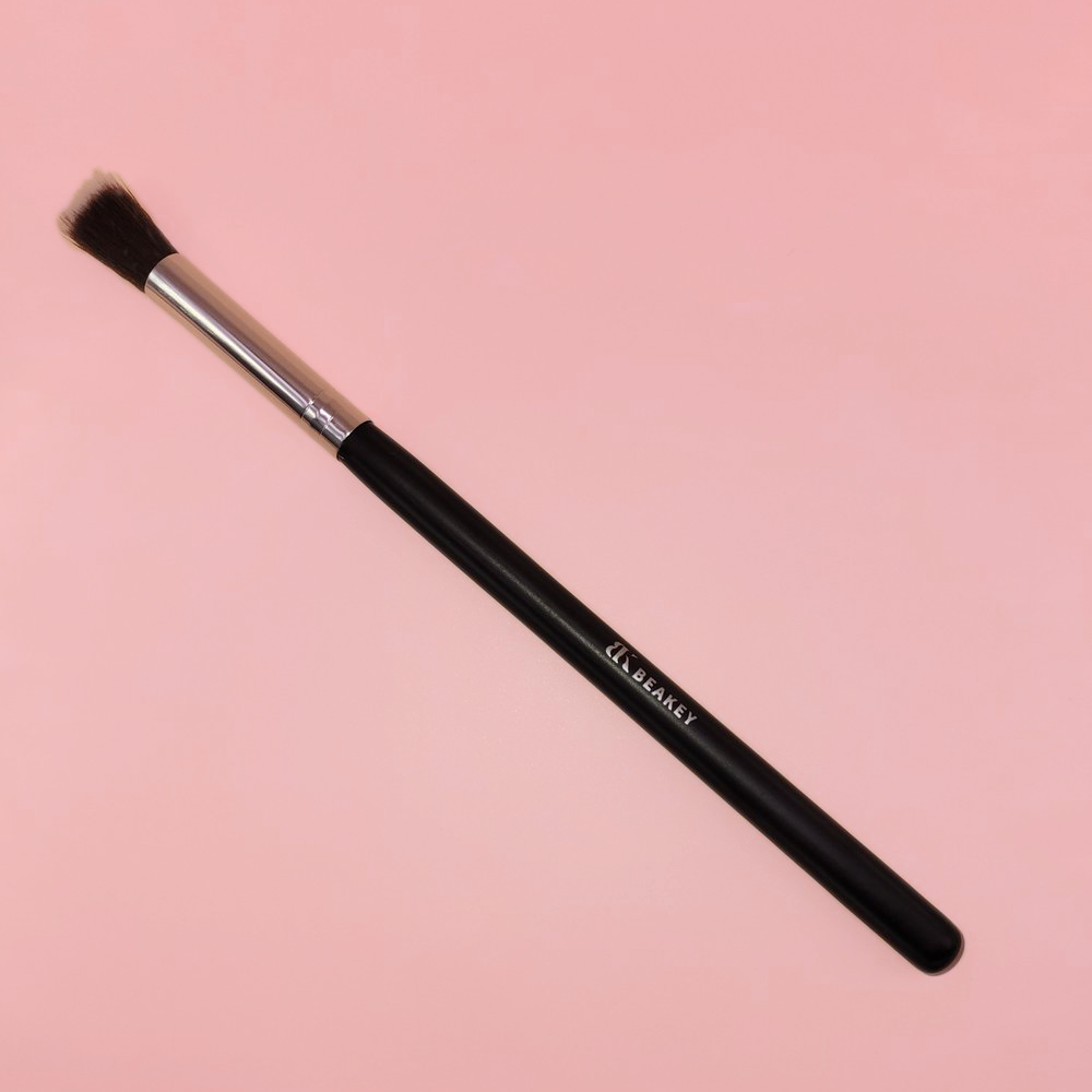 Flat Top Shadow Brush