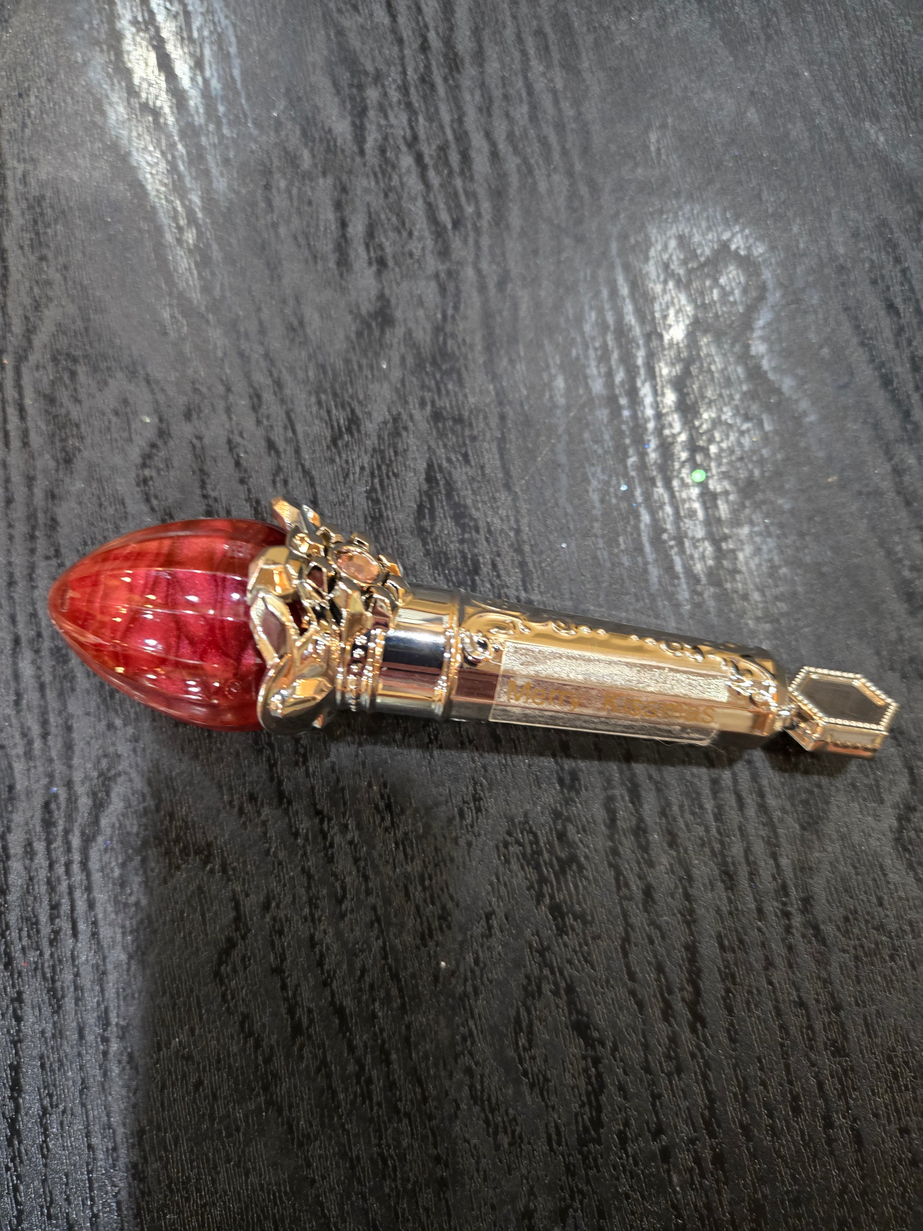 Merry Kissmas lip oil