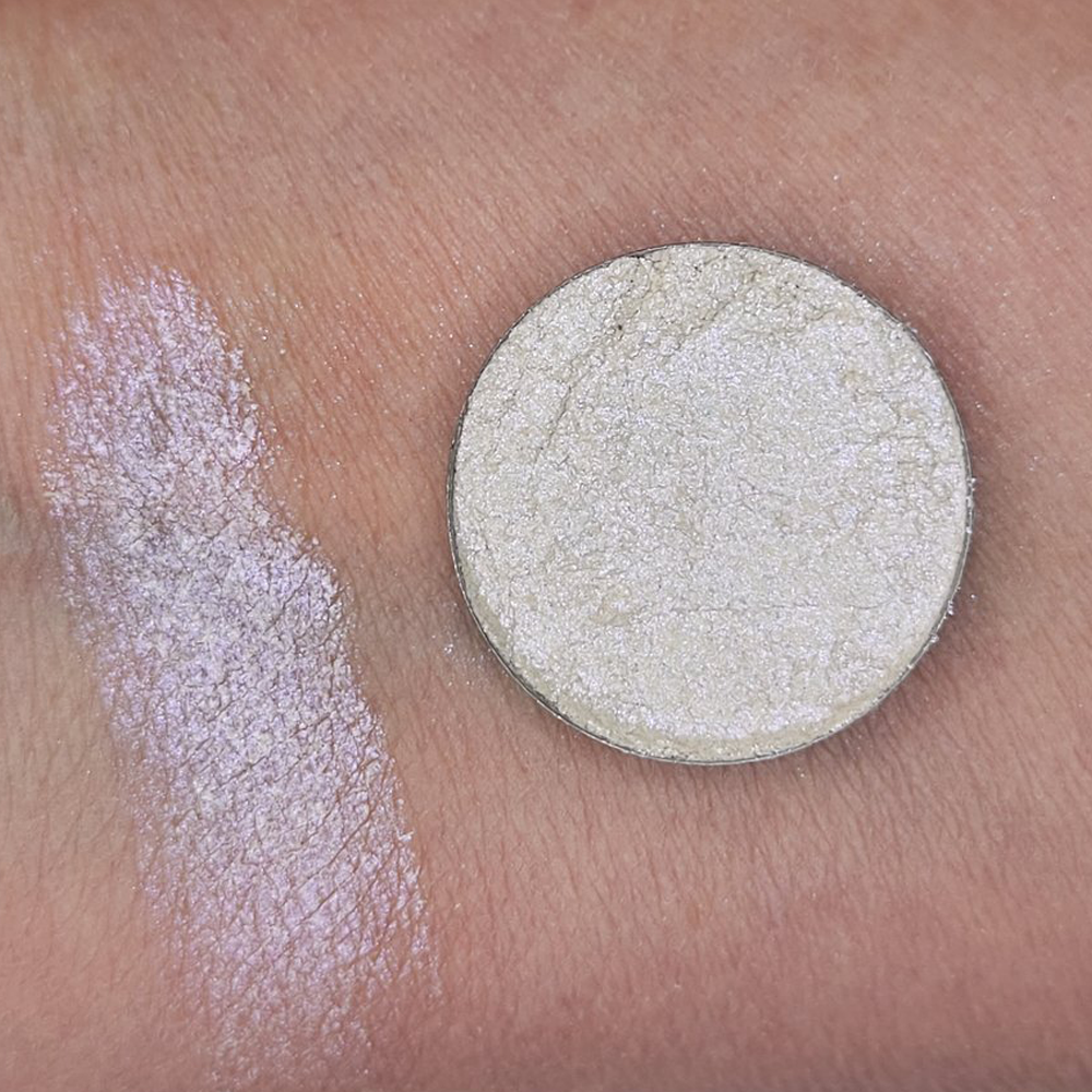 Shimmer Violet Eye Shadow/Highlighter