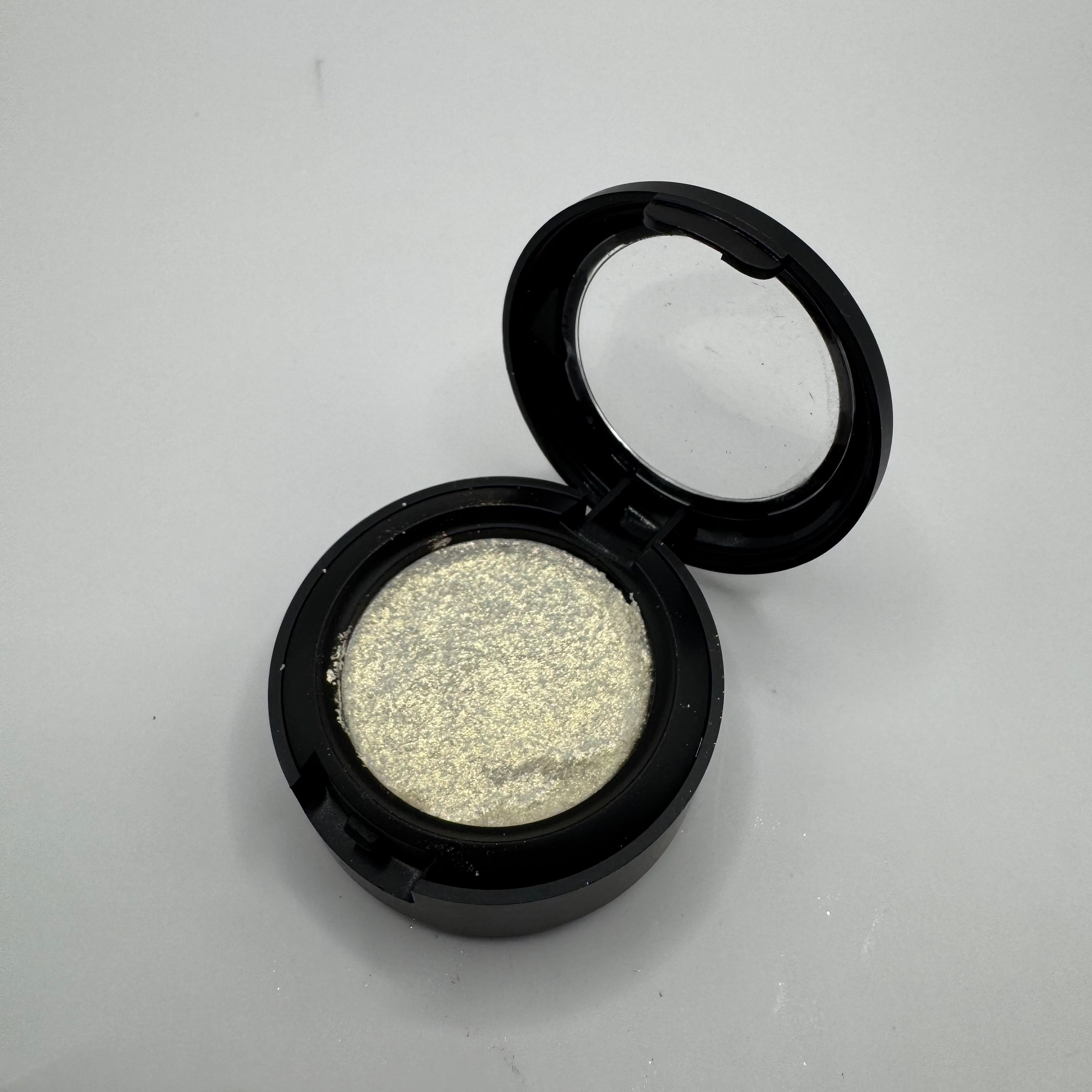 Starlight Gold Eye Shadow/Highlighter