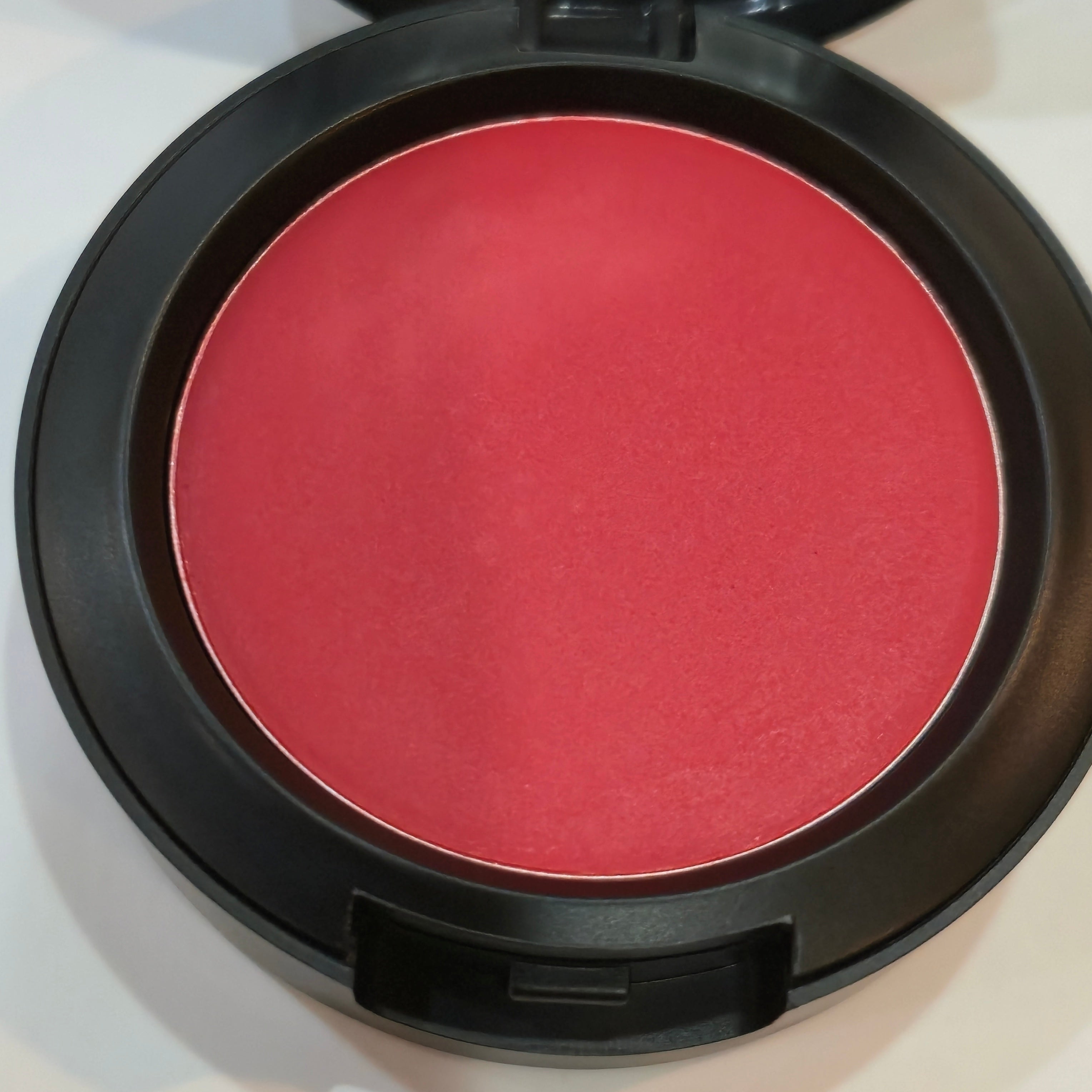 Scarlet all in one Cheek/Lip cream