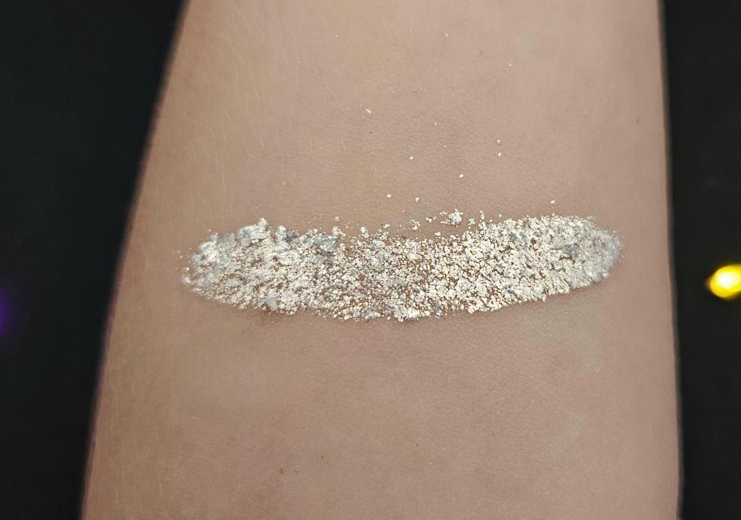 Sparkling Lights highlighter