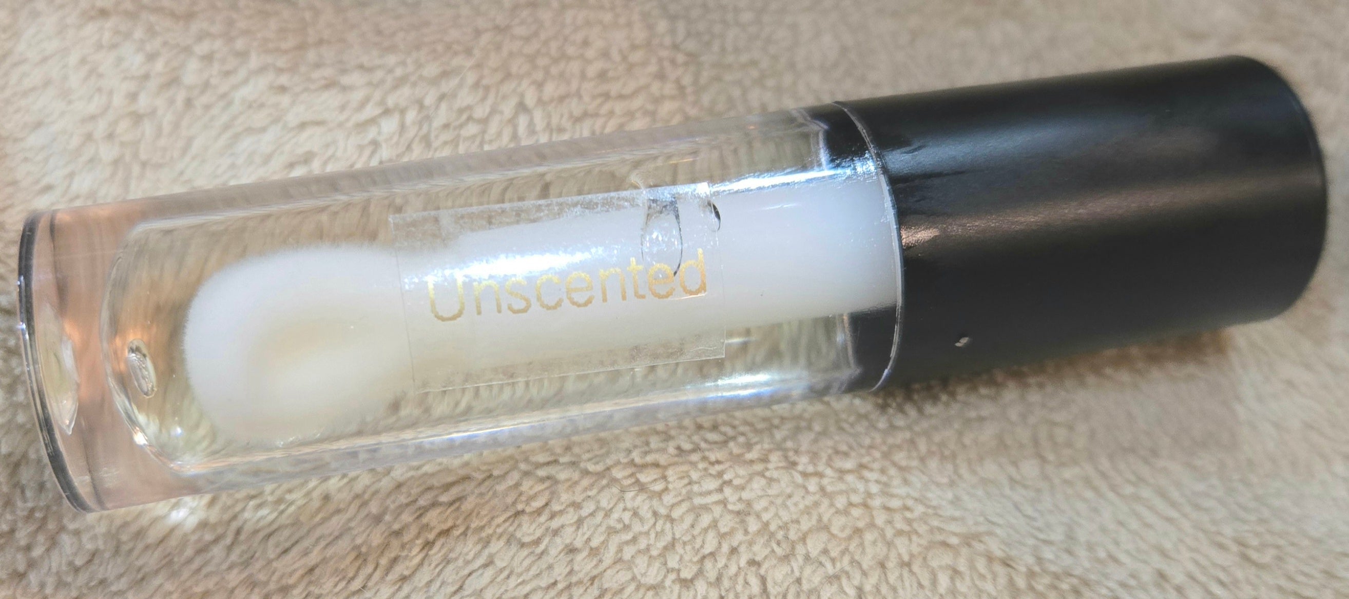 Unscented lip oil